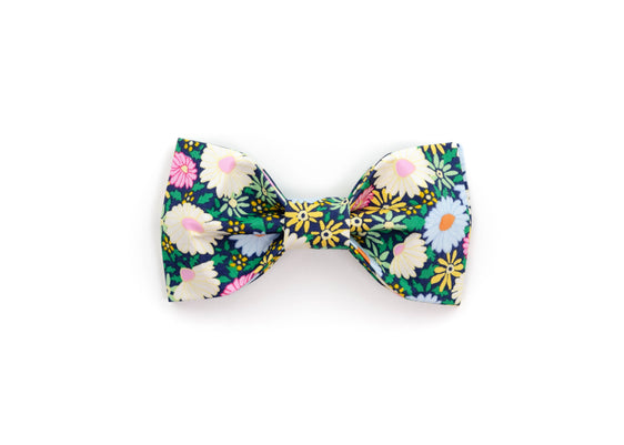 Daisy Bowtie