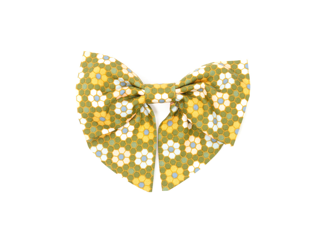 The Lucia Lady Bow