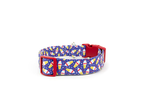 The Patriotic Swirl Collar